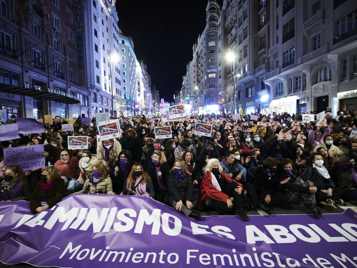 Foto: Manifestación contraria a Irene Montero, en 2022. (EFE/Luca Piergiovanni)