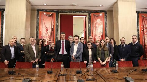 Así se cerró el pacto PSOE-UP: reunión de tres horas en Moncloa de Sánchez e Iglesias