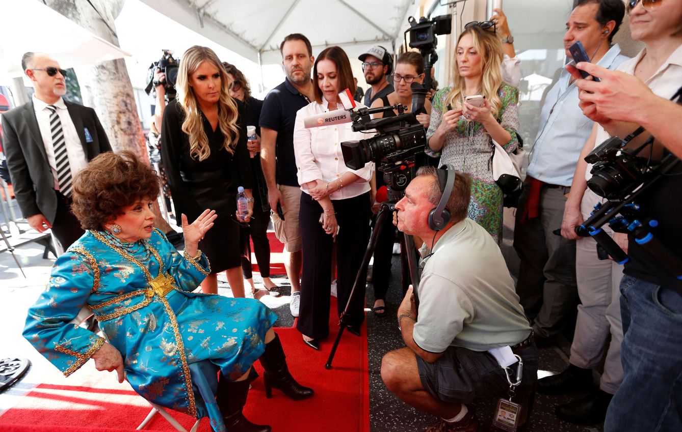 Gina concediendo entrevistas después de tener una estrella en el paseo de la fama de Hollywood este 2018. (Reuters/Mario Anzuoni)