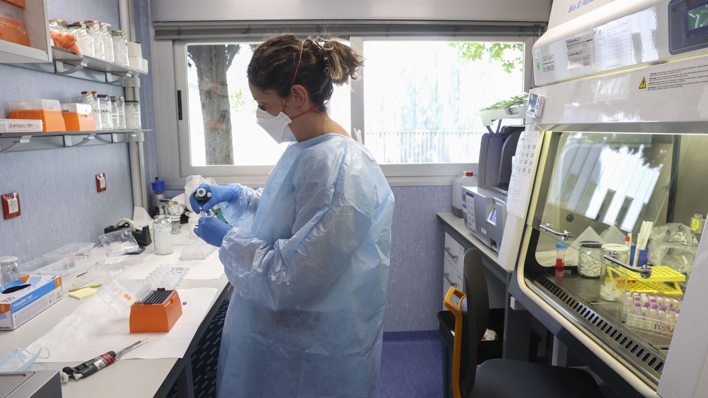 Laboratorio de secuenciación de la viruela del mono. (EFE)
