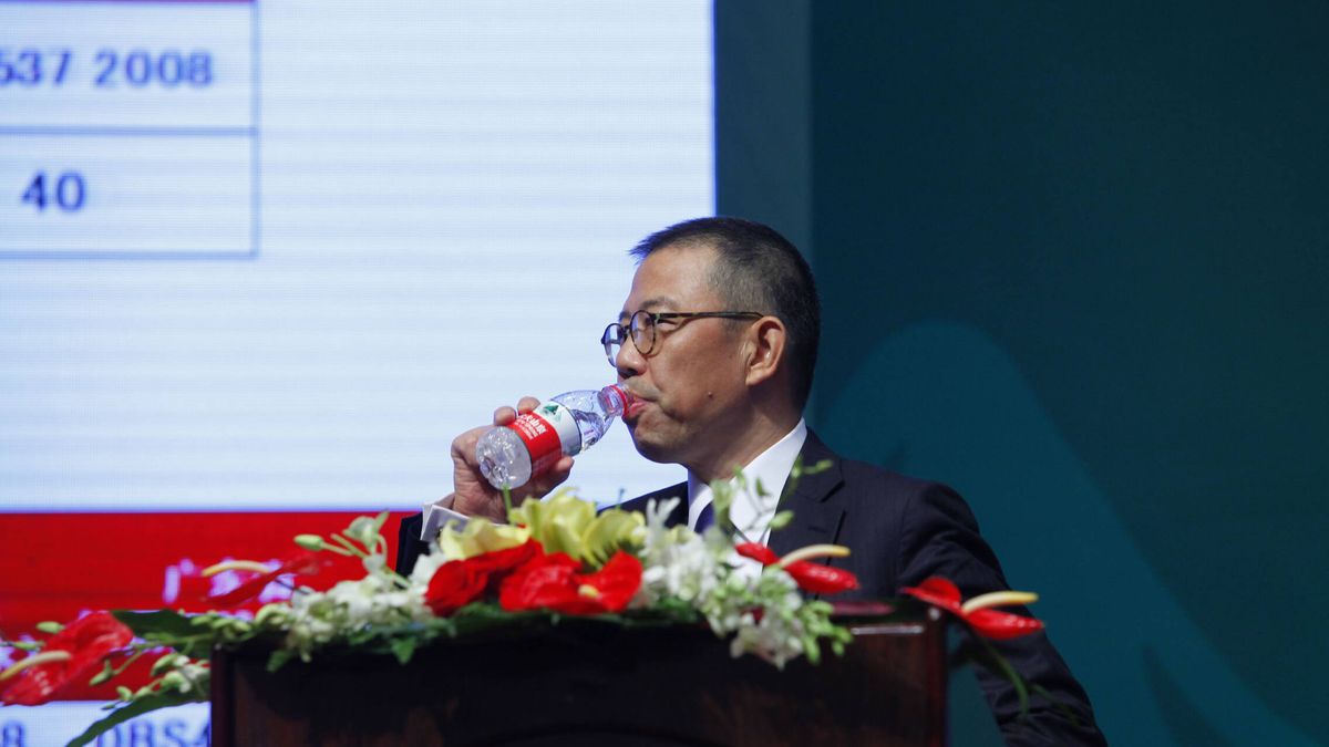 El boicot nacionalista chino que ha puesto en jaque al rey del agua embotellada