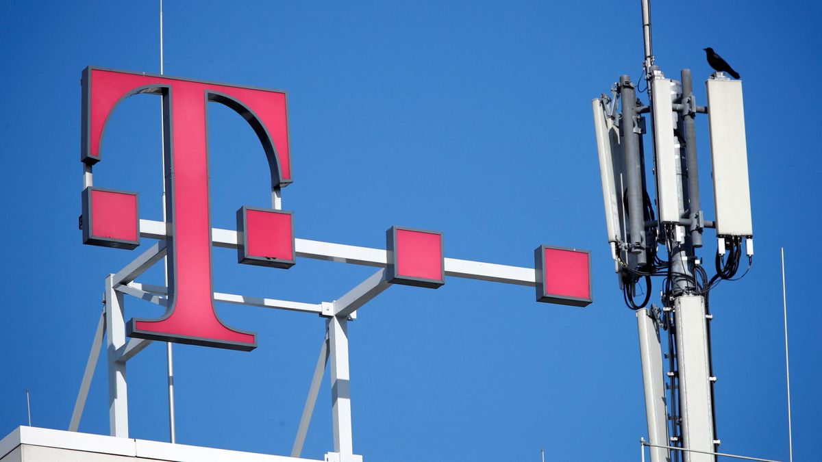 Deutsche Telekom vende el 51% de las torres que no quiso Cellnex por 17.500 millones