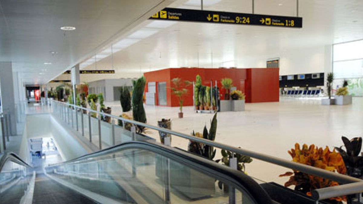 CCM mantiene hasta un 68,28% de las acciones del Aeropuerto de Ciudad Real