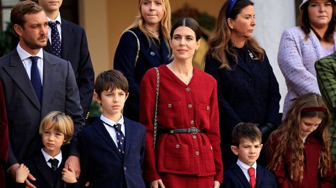 Carlota Casiraghi alinea su look con Charlène y su madre en el gran día de Mónaco