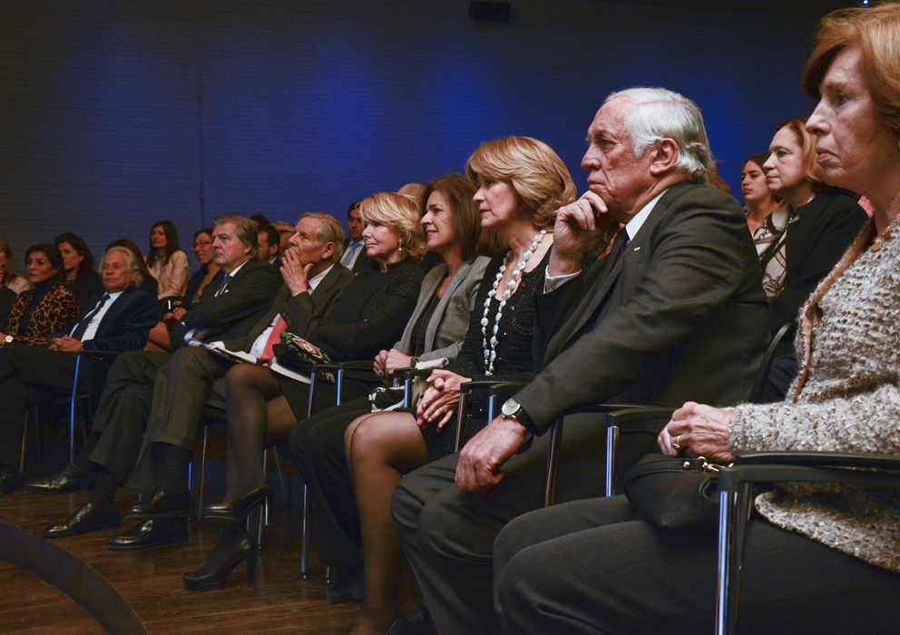 Foto: 'Front row' de la presentación del libro 'Memorias olvidadas' de Andrés Pastrana (Fotografía cedida por Casa de América)