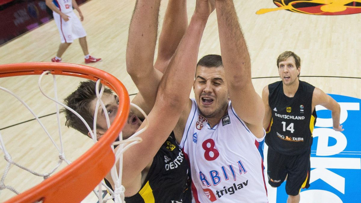 Bjelica es la primera estrella del EuroBasket
