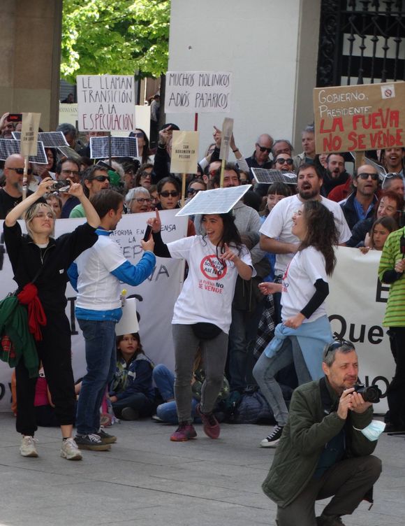 Las manifestaciones contra las renovables en Zaragoza. (Facebook)