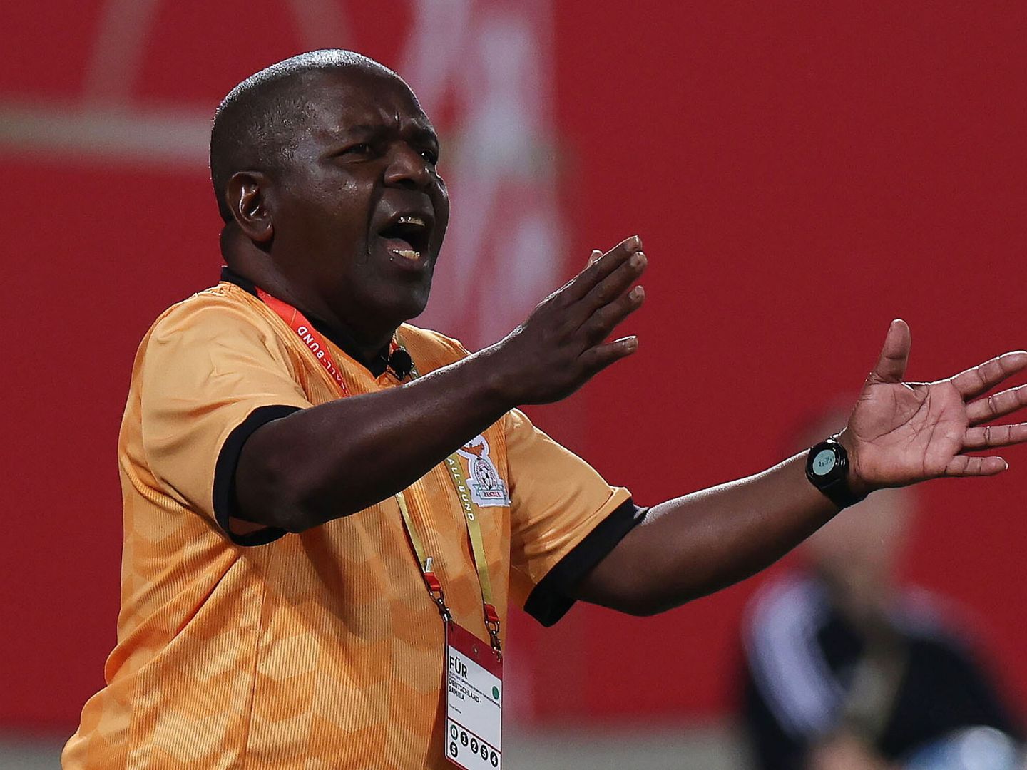Bruce Mwape, seleccionador de Zambia. (EFE/Anna Szilagyi)