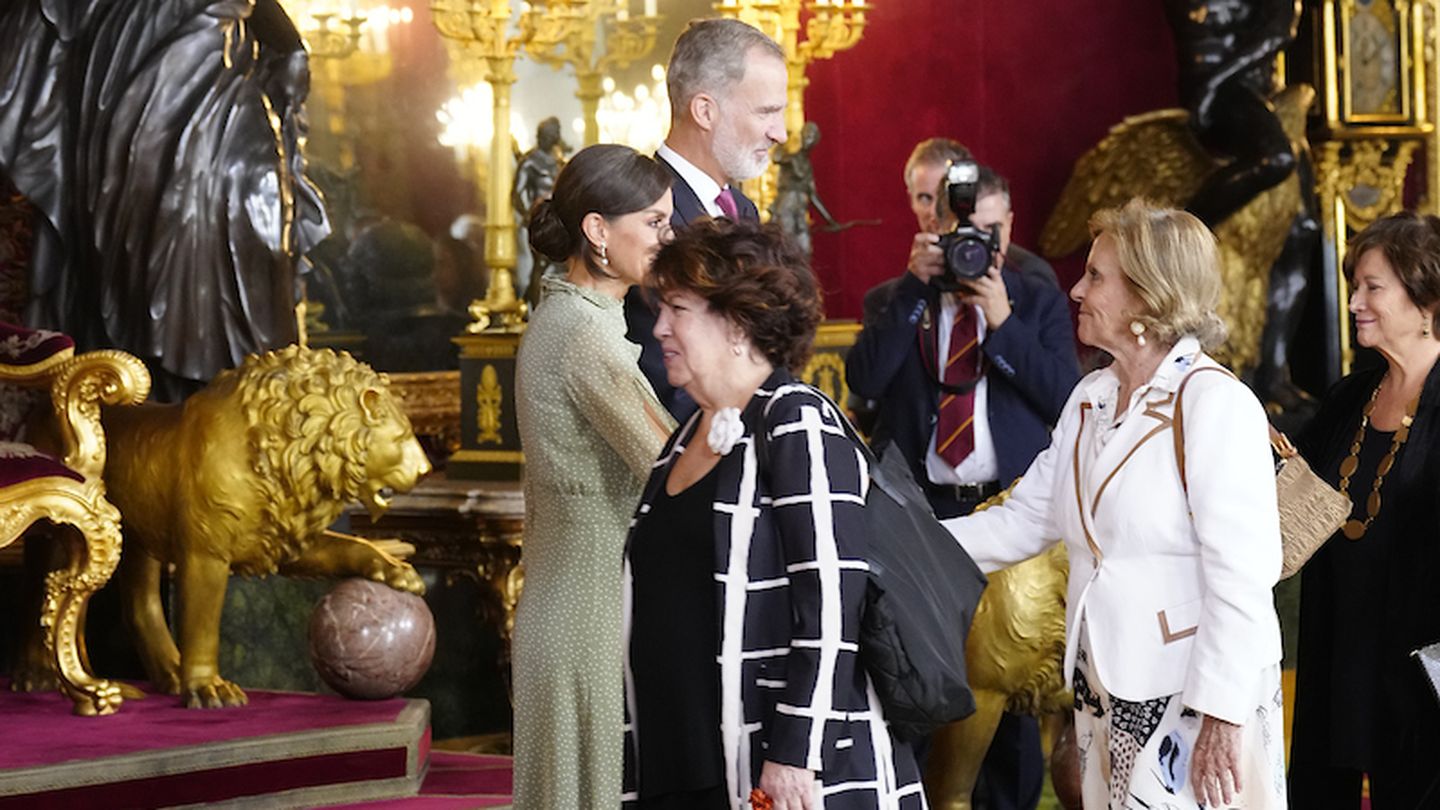 Paloma Barrientos y Rosa Villacastín en la recepción de los reyes 2022. (Limited Pictures)