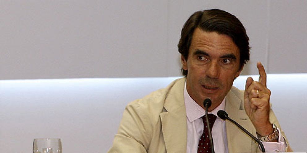 Foto: El PP reclama un sueldo más alto para Aznar y justifica sus contratos millonarios