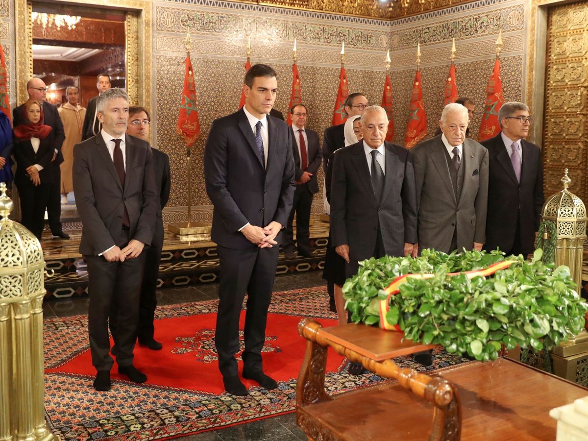 Foto: Sánchez, Albares y Grande-Marlaska en Rabat para reunirse con Mohamed VI.
