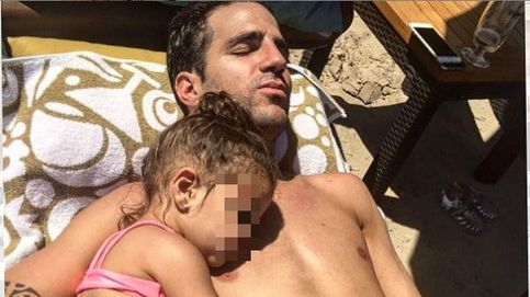 Instagram - Fàbregas se relaja al sol junto a su pequeña hija Lia