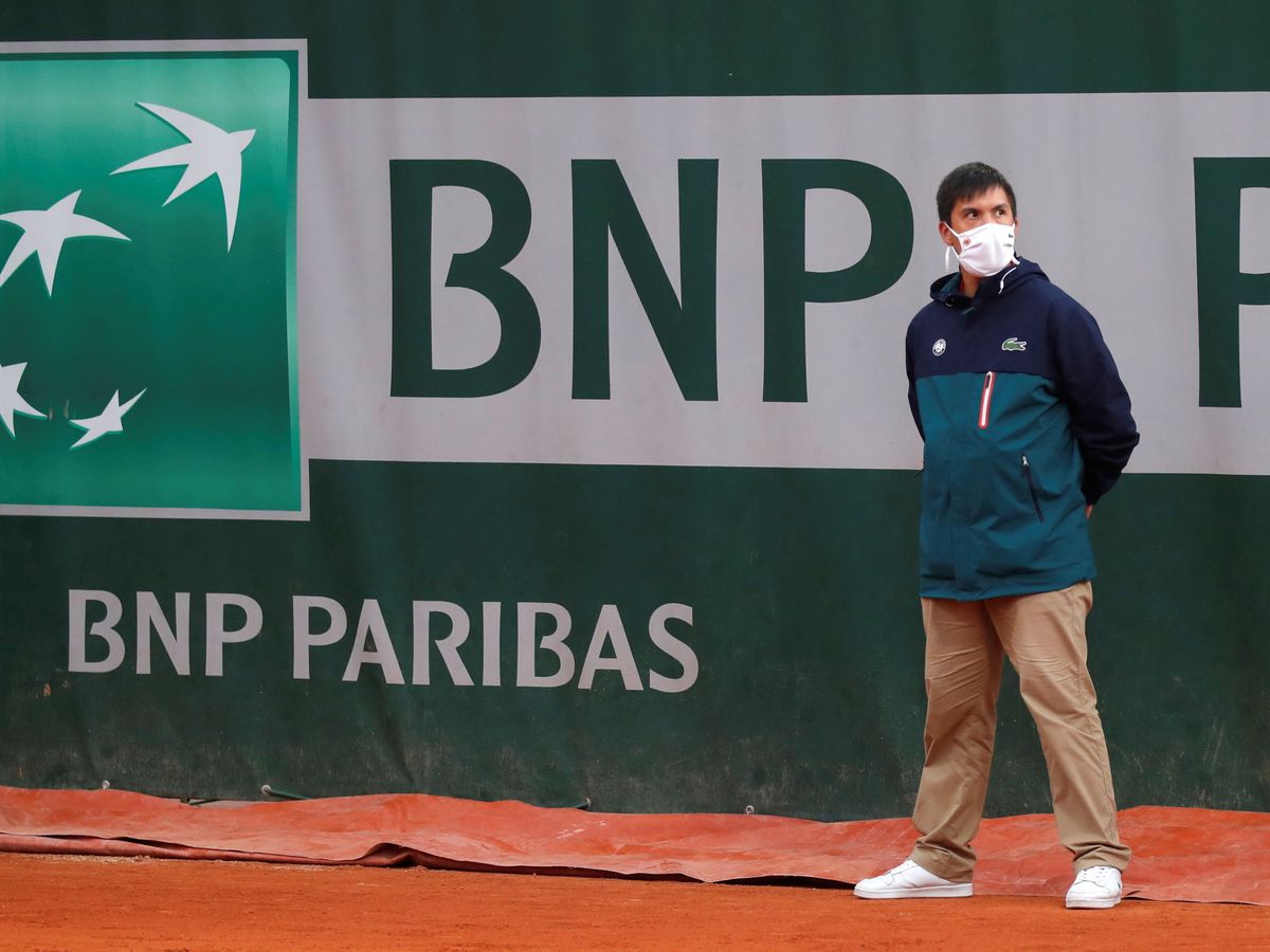 Foto: Logo de BNP en Roland Garros. (Reuters)