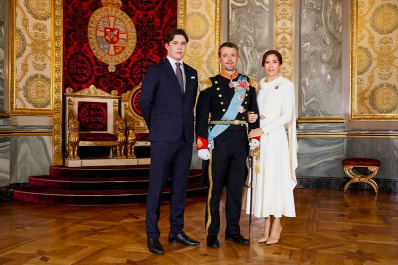 Federico y Mary, junto al príncipe Christian. (Casa Real danesa)
