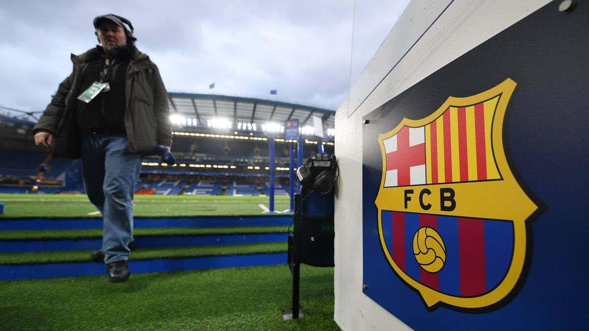Nuevo escudo del FC Barcelona: los socios compromisarios votarán si quieren el cambio
