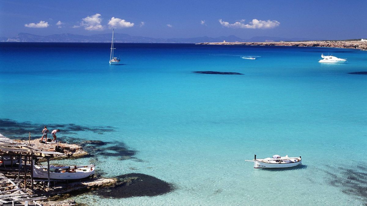 La isla bonita: por qué la primavera es el mejor momento para viajar a Formentera