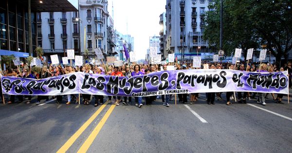 Foto: Marcha en conmemoración del Día Internacional de la Mujer. (EFE)