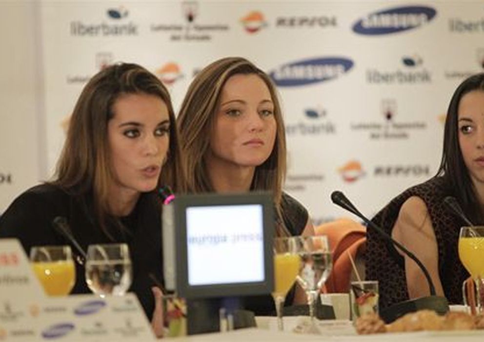 Foto: Ona Carbonell, Melani Costa y Alejandra Quereda, en los desayunos de Europa Press (Foto: Europa Press). 