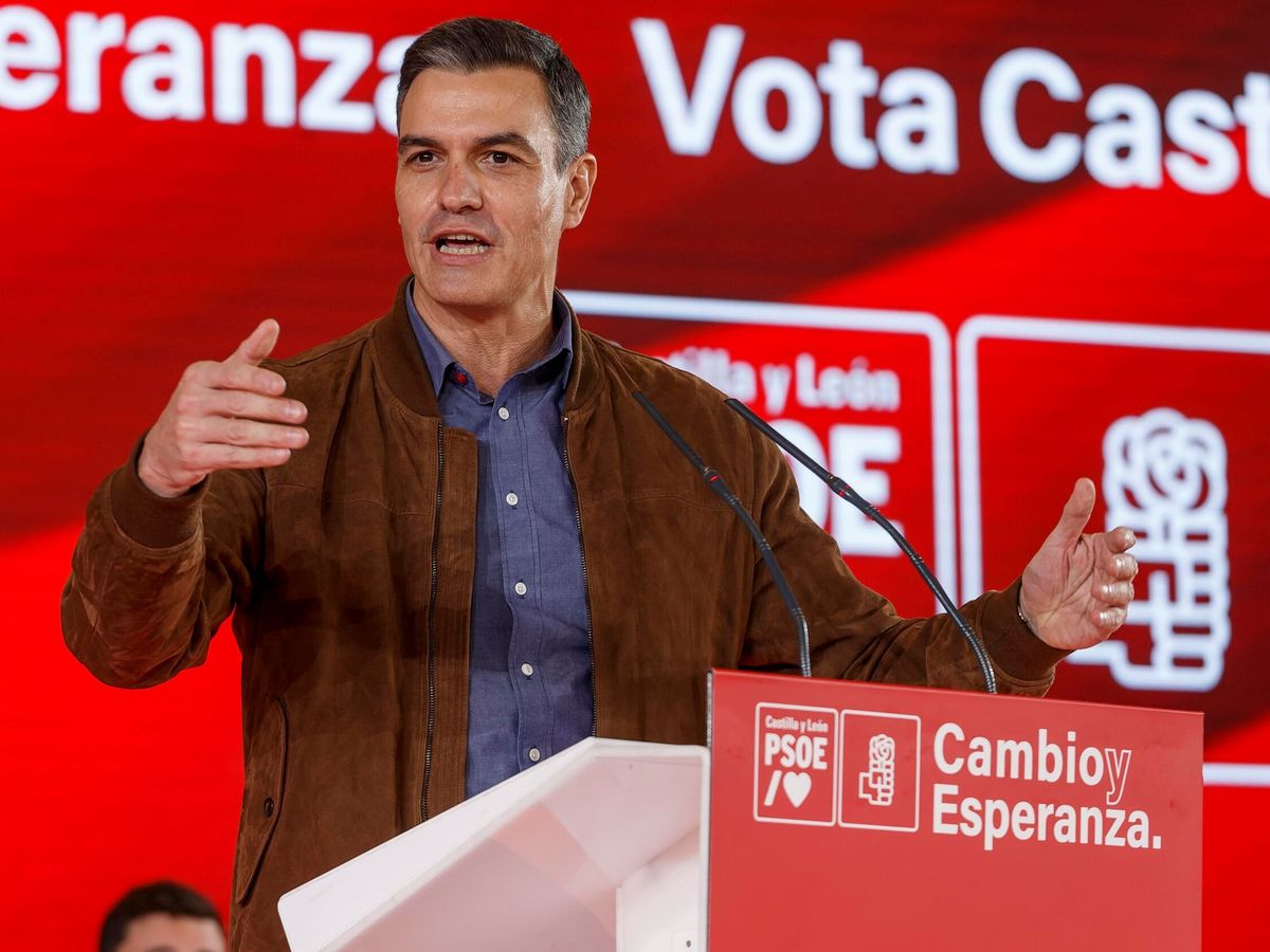 Foto: Pedro Sánchez, en la campaña por Castilla y León en febrero de este año. (EFE/Santi Otero)