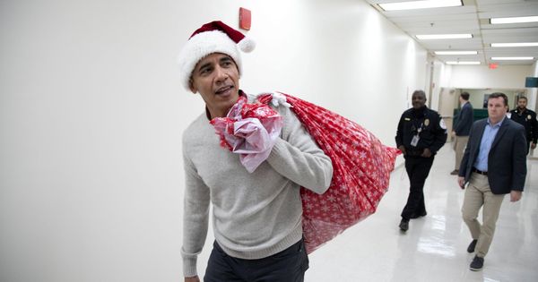 Foto: El expresidente Obama, durante su visita a un hospital infantil en Washington