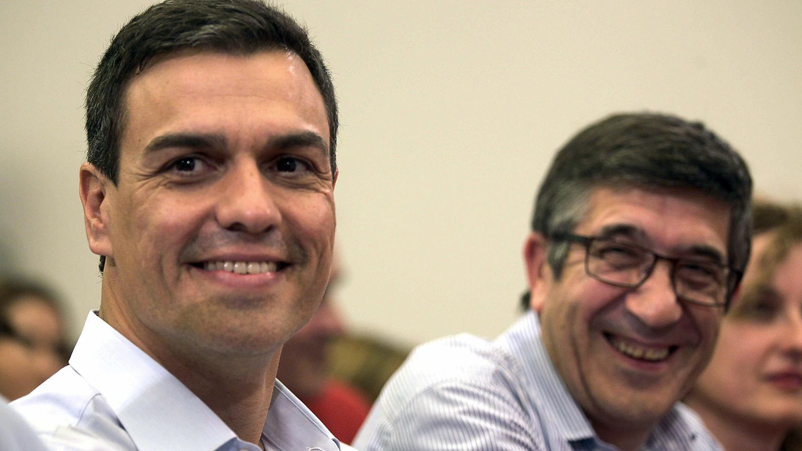 Foto: Pedro Sánchez y el 'exlehendakari' Patxi López, el nombre que suena como candidato a la Presidencia del Congreso, el pasado 16 de julio de 2015 en Bilbao. (EFE)