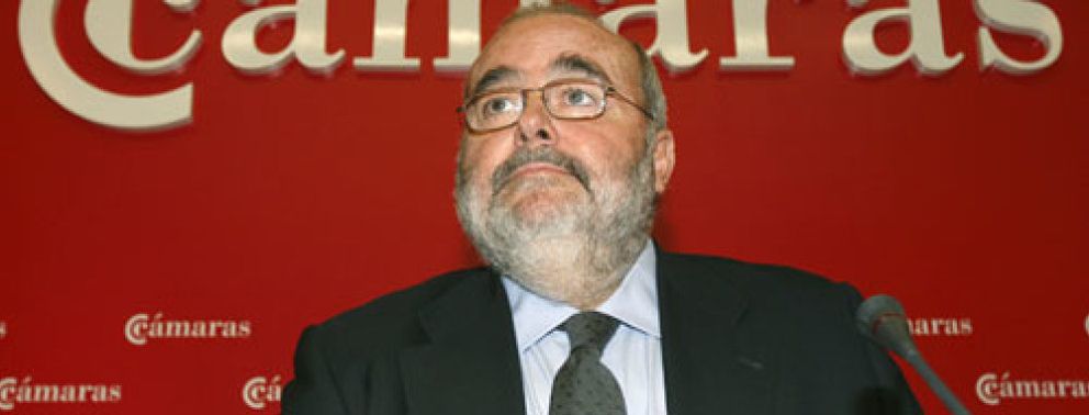 Foto: Gómez Navarro presenta su dimisión como presidente de las Cámaras