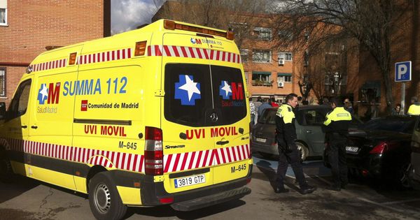 Foto: Una de las ambulancias del servicio urgente de Madrid. (EFE)