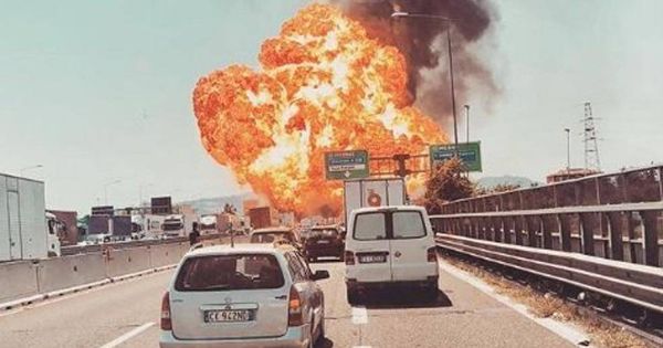 Foto: Explosión en Bolonia. (Twitter)