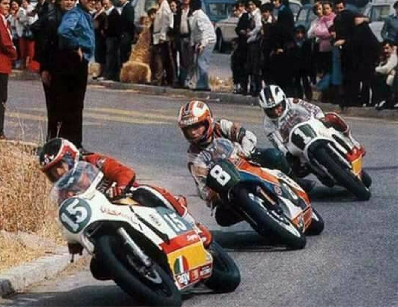 Ángel Nieto fue clave para que floreciera el talento de Sito Pons y Carlos Cardús (primero y segundo en la imagen), así como las motos de Antonio Cobas. (Facebook Sito Pons)