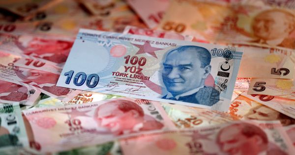 Foto: Billetes de la lira turca. (Reuters)