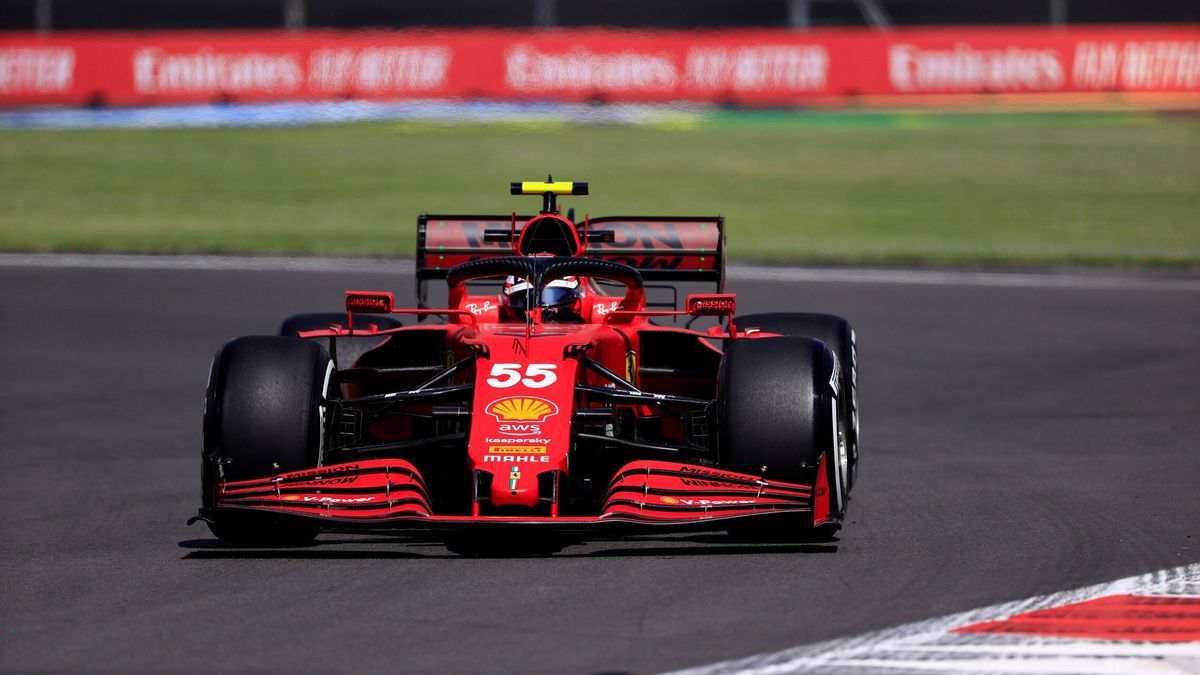 Carlos Sainz y Ferrari salen con buena pegada, pero sin sacudir como esperaban