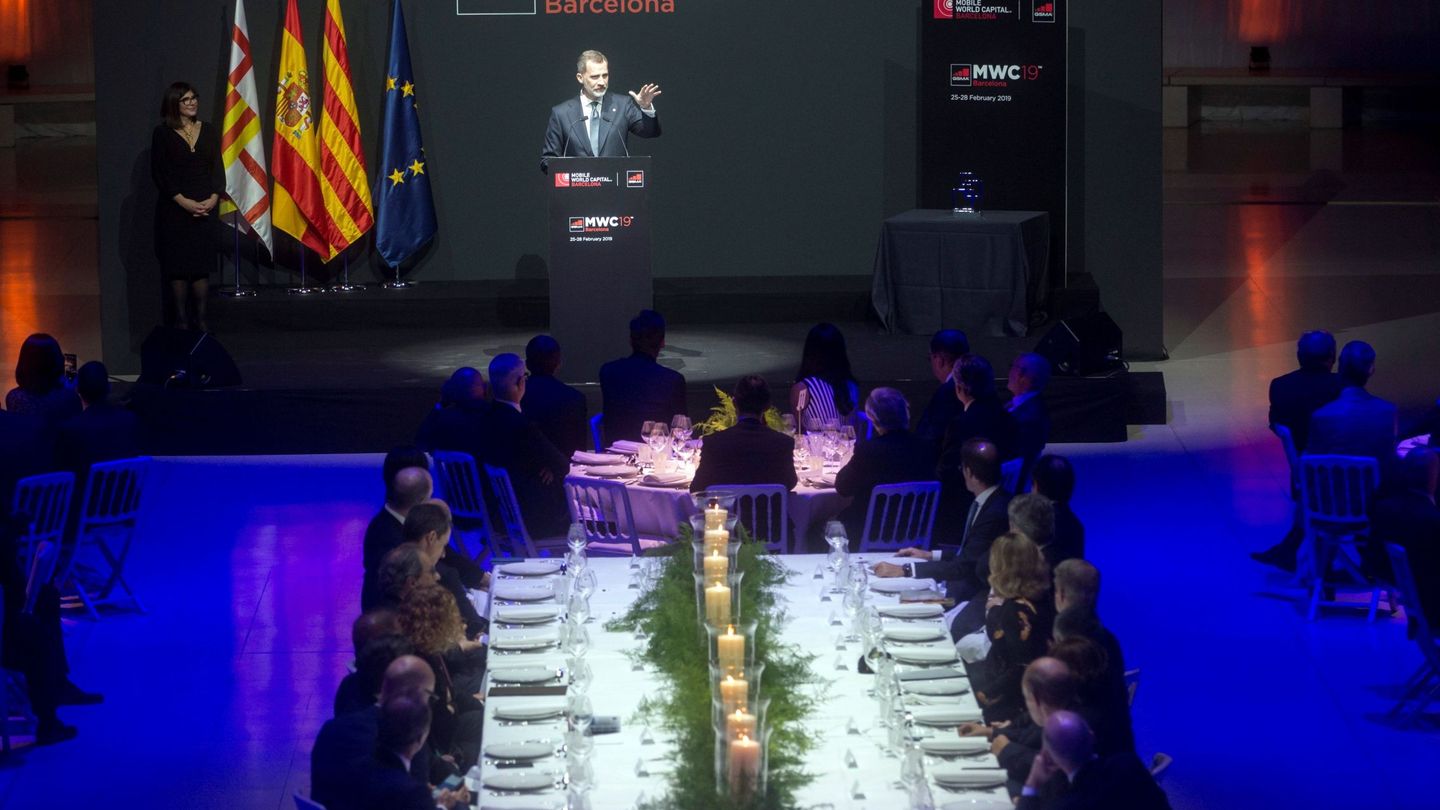 El rey Felipe VI interveniene en la cena de inauguración del Mobile World Congress (MWC). (EFE)