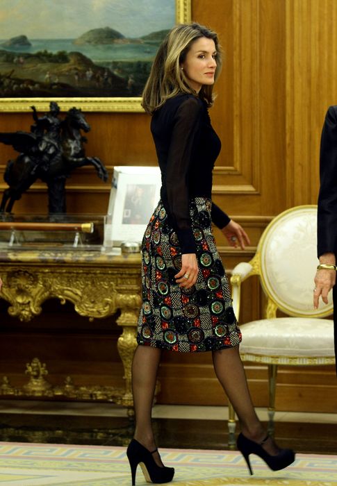 Foto: Detalle de los zapatos de la princesa Letizia durante un acto en 2009 (I.C.)