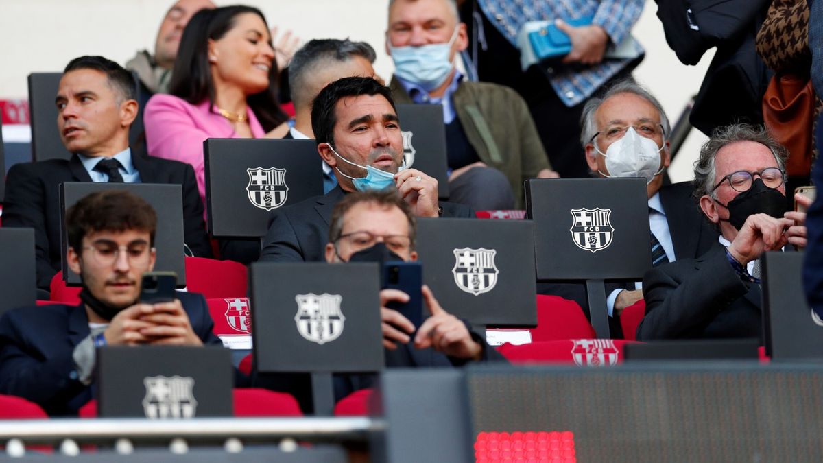 La sospechosa presencia de Deco, agente de jugadores, en la dirección deportiva del Barça