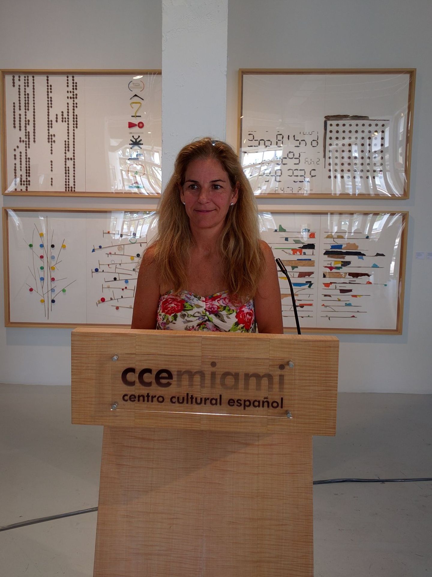 La excampeona en el Centro Cultural Español en Miami, Florida. (EFE/Ana Rosa Mengotti)