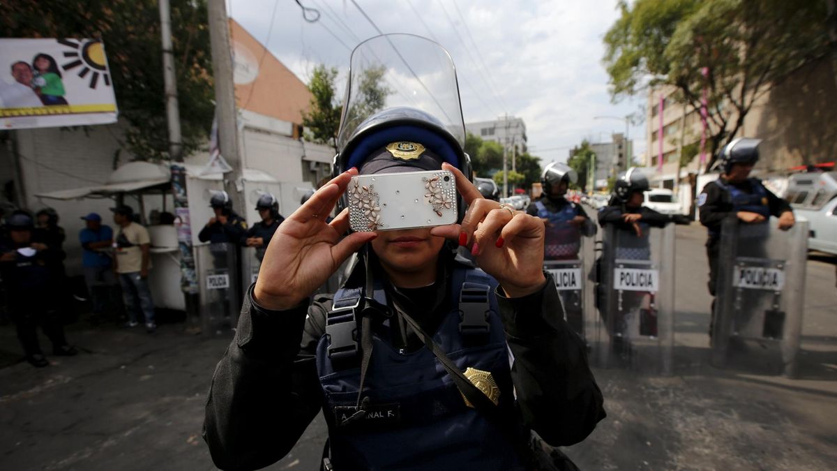 “¡Vuelvan a disparar a los heridos!”: así asesina la policía en México a sus enemigos 