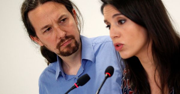 Foto: Pablo Iglesias e Irene Montero durante su comparecencia del sábado. (EFE) 