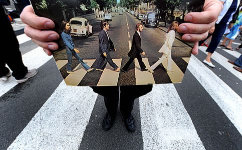 Noticia de Los legendarios estudios Abbey Road, en venta