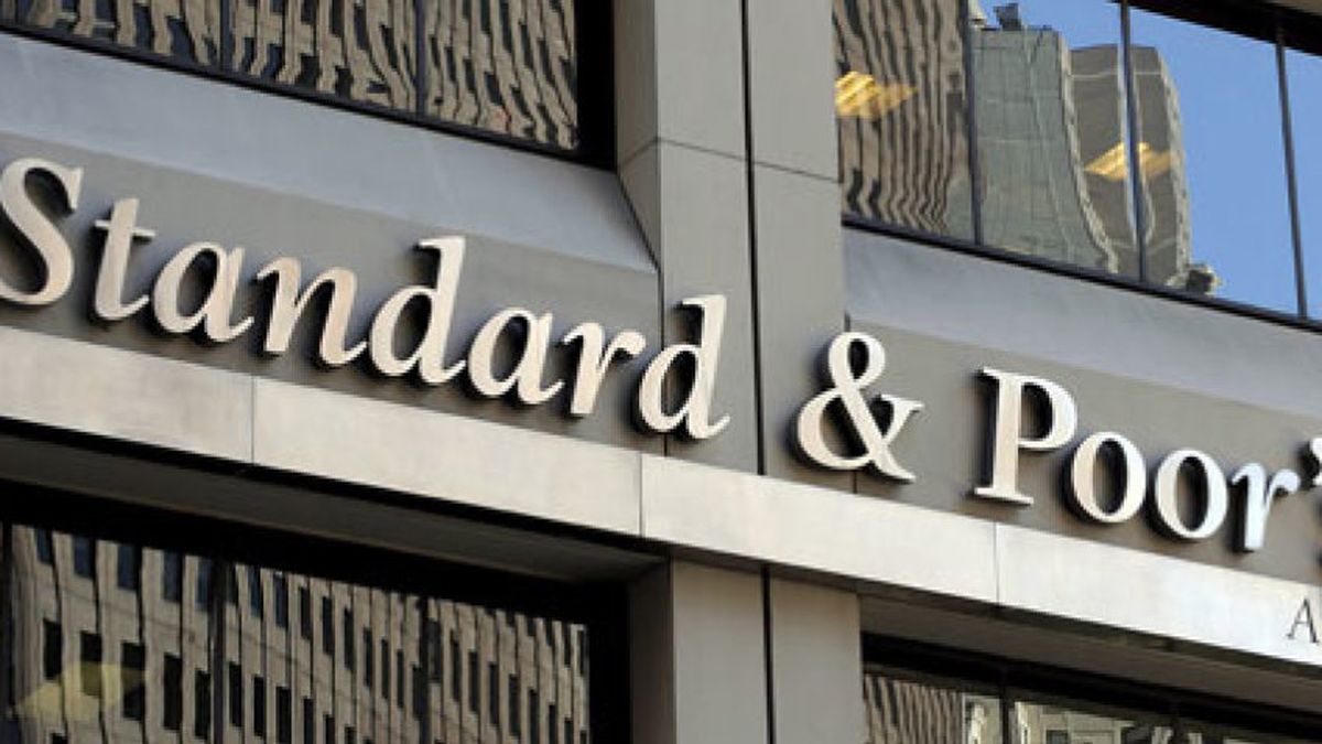 S&P rebaja el rating a Madrid, Galicia, Aragón, Canarias y Andalucía