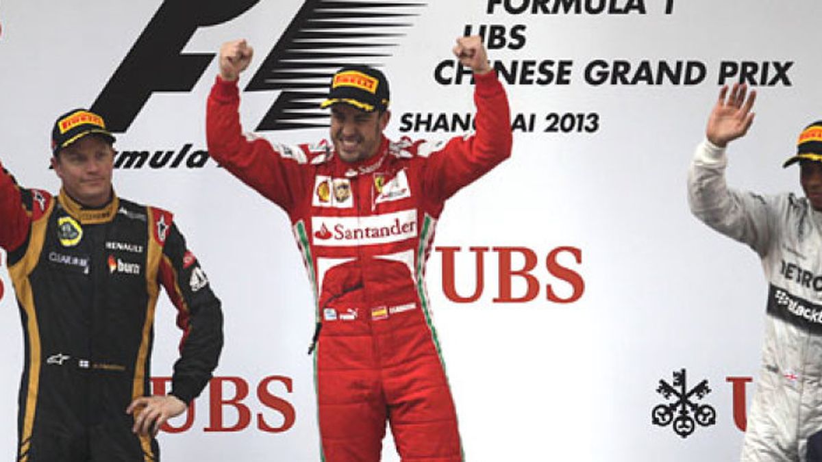 Fernando Alonso gana en China con un Ferrari autoritario por delante de Raikkonen y Hamilton