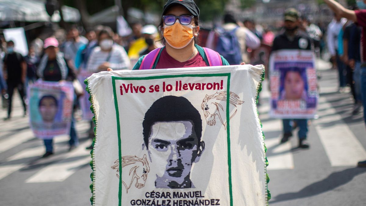 La Comisión para la Verdad de México concluye que Ayotzinapa fue un "crimen de Estado"