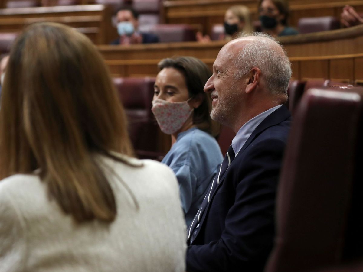 Foto: Gabriel Elorriaga, sin mascarilla, en el Congreso. (EFE)