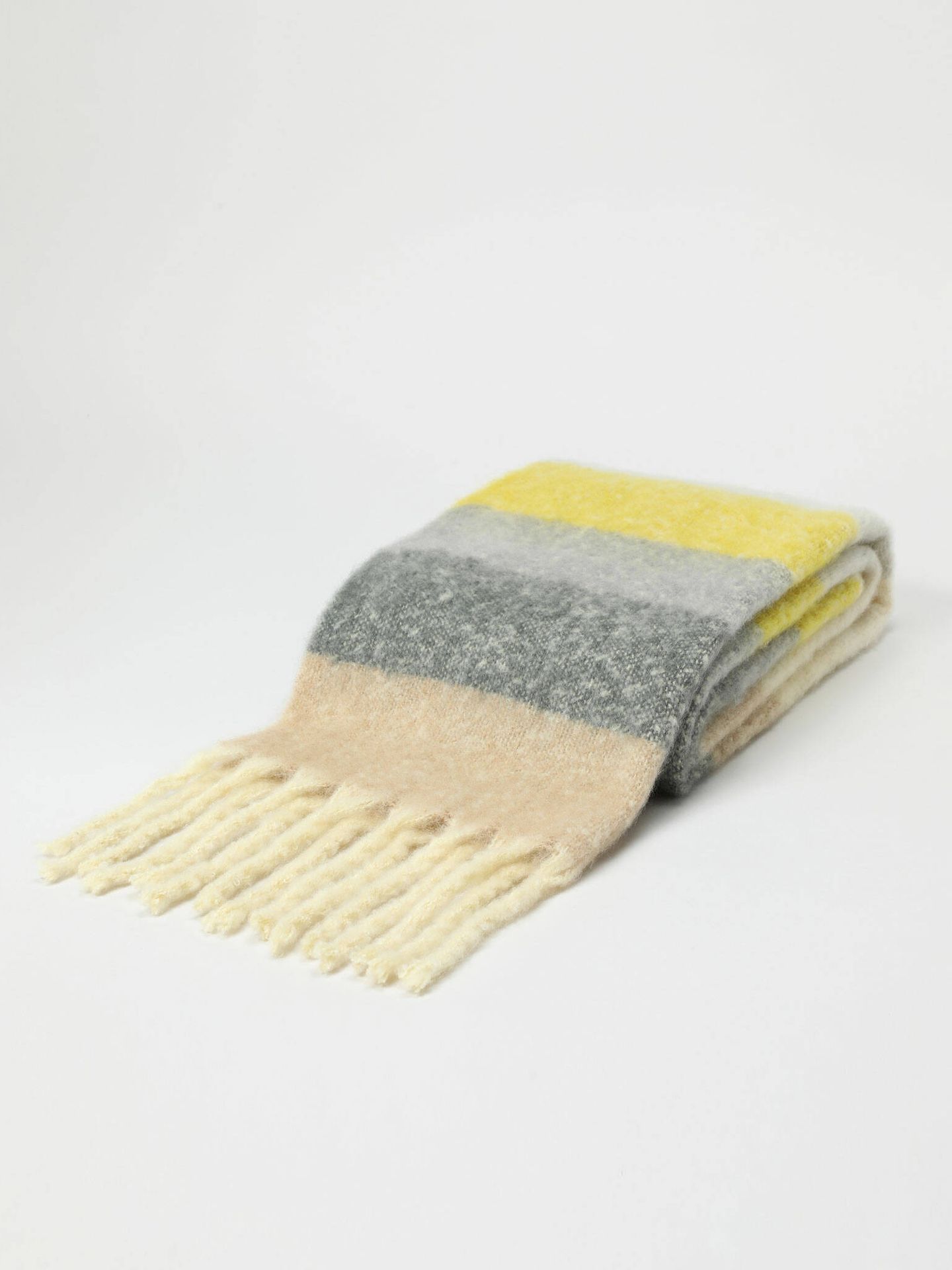Las bufandas más ideales del invierno. (Cortesía)