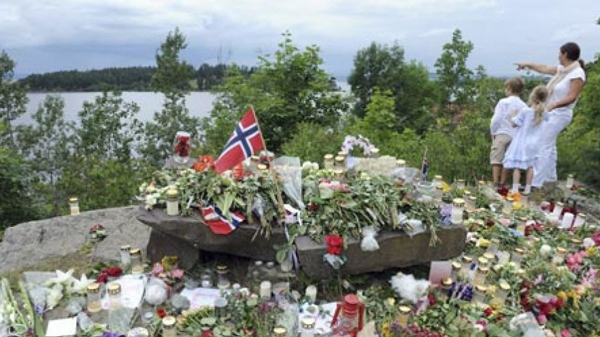 Breivik esperará hasta 2012 para responder por cada una de sus 76 víctimas