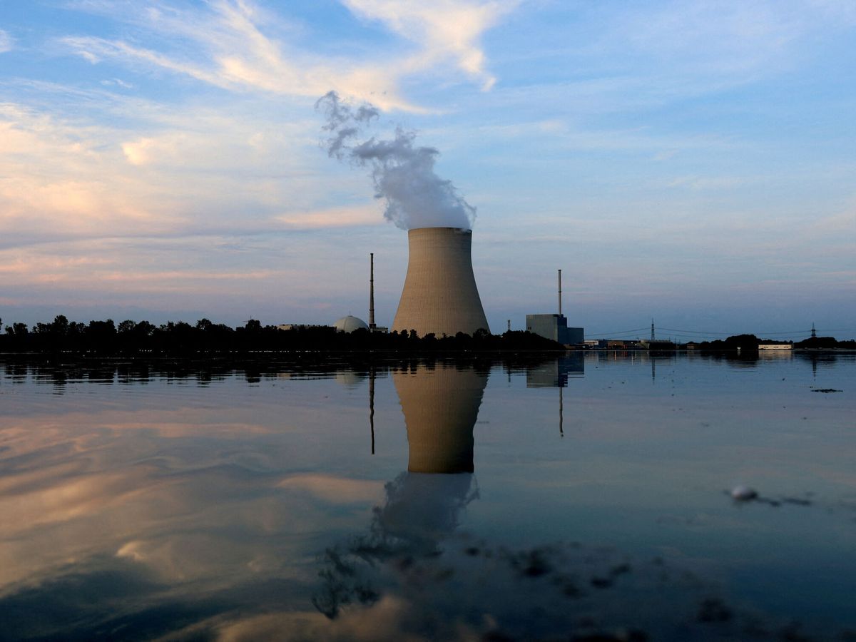 Foto: Central nuclear de Isar 2, en Alemania. (Reuters/Christian Mang)