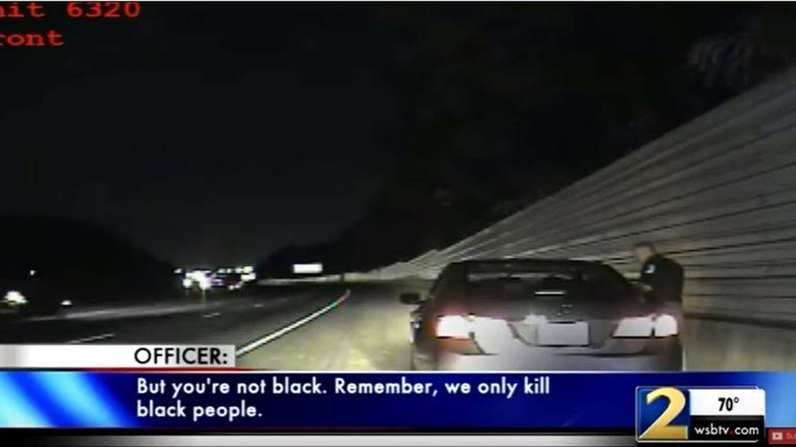 Foto: Un agente le dice a una mujer: "Solo matamos a negros" (YouTube)