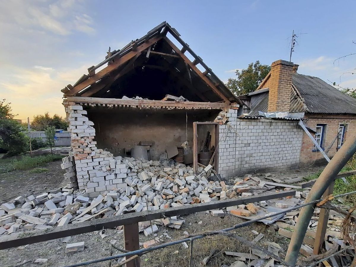 Foto: Un edificio dañado tras un bombardeo en Dnipropetrovsk. (EFE/Archivo/Policía Nacional de Ucrania)