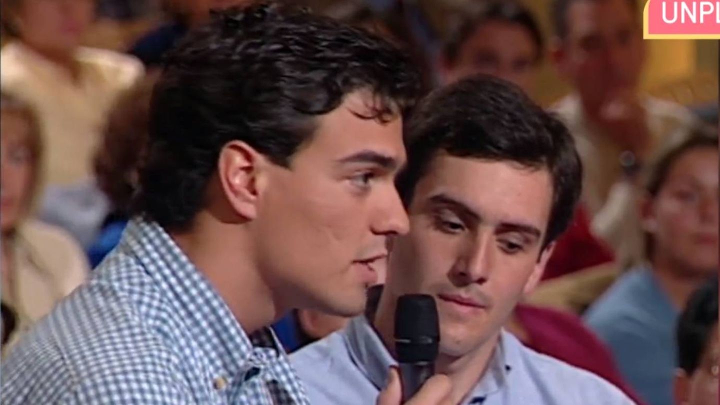 Pedro Sánchez, en el programa de Telecinco 'Moros y cristianos' en 1997.