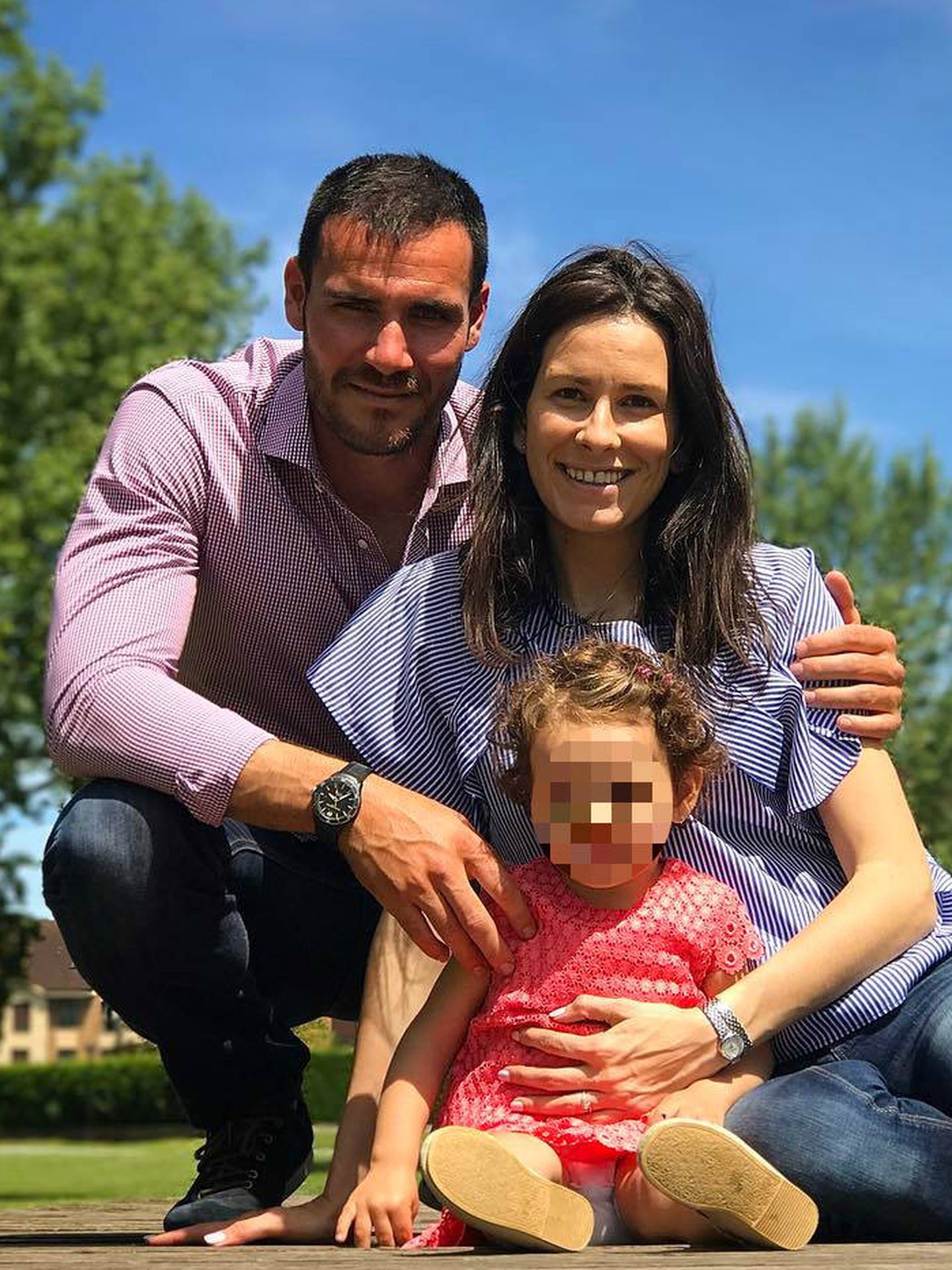 Saúl con su mujer Celia y su hija Valentina. (Instagram Craviotto)