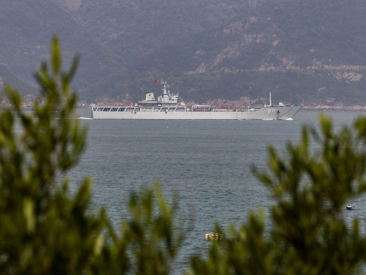 Foto: Un buque de guerra chino cerca de Taiwán. (Reuters/Thomas Peter)